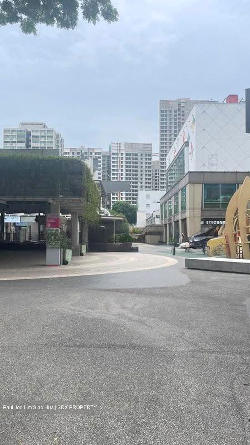 Ang Mo Kio Avenue 8 (D20), Shop House #624607521